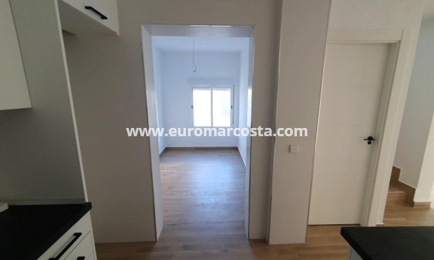 Venta - Villa - Torrevieja - TORREVIEJA