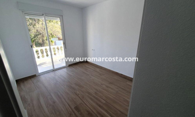 Venta - Villa - Torrevieja - TORREVIEJA