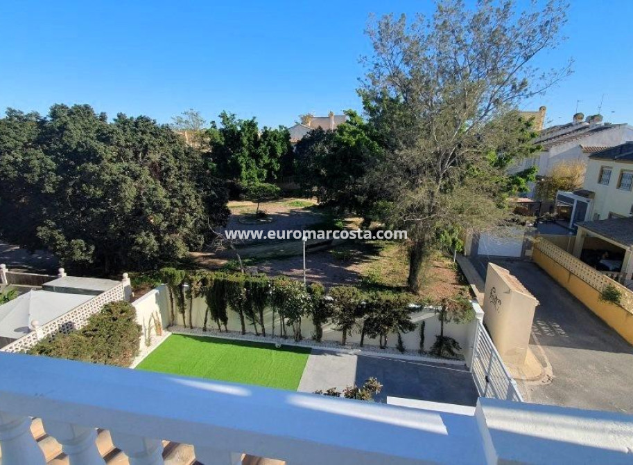 Venta - Villa - Torrevieja - TORREVIEJA