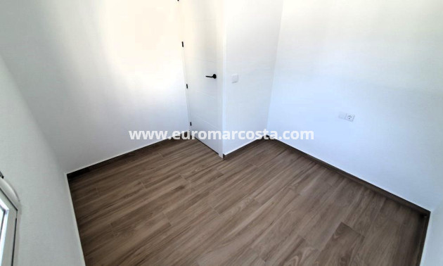 Venta - Villa - Torrevieja - TORREVIEJA