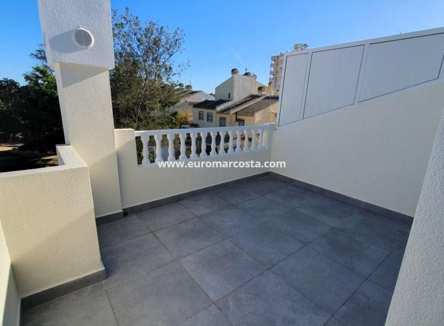 Venta - Villa - Torrevieja - TORREVIEJA