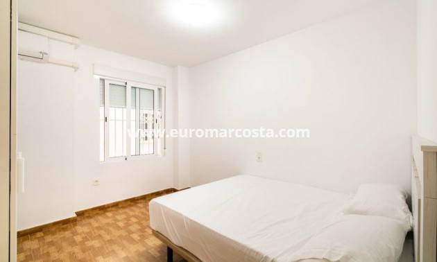 Sale - Apartment / flat - La Mata