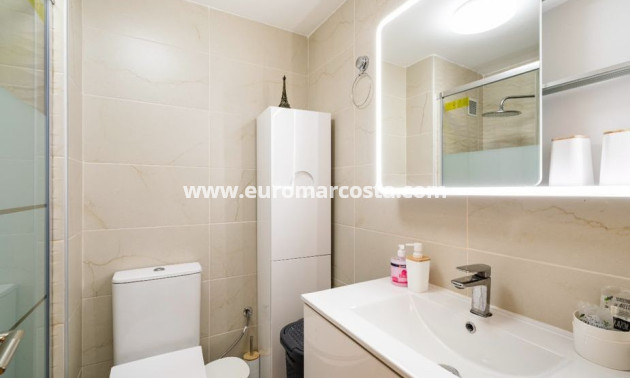 Sale - Apartment / flat - La Mata