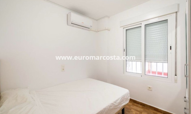 Sale - Apartment / flat - La Mata