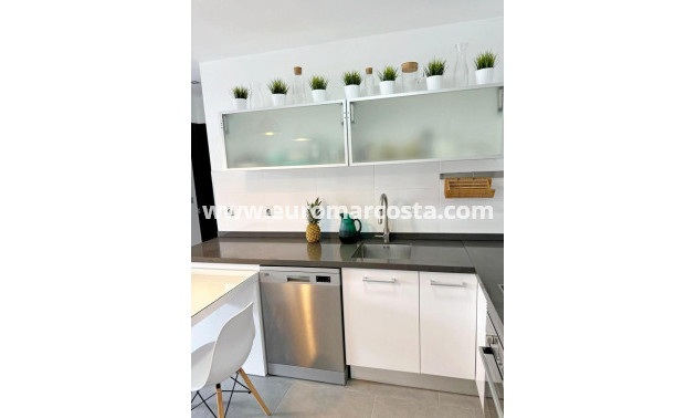 Sale - Apartment / flat - La Mata