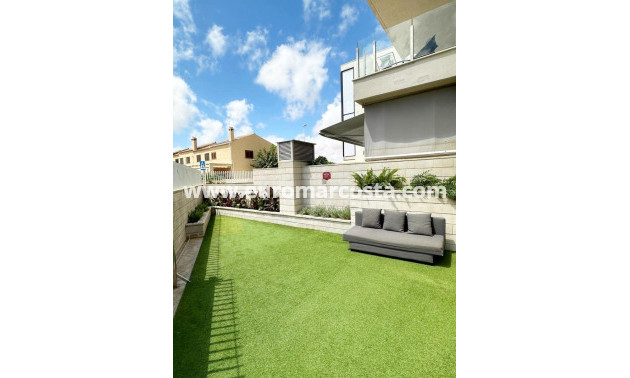 Sale - Apartment / flat - La Mata