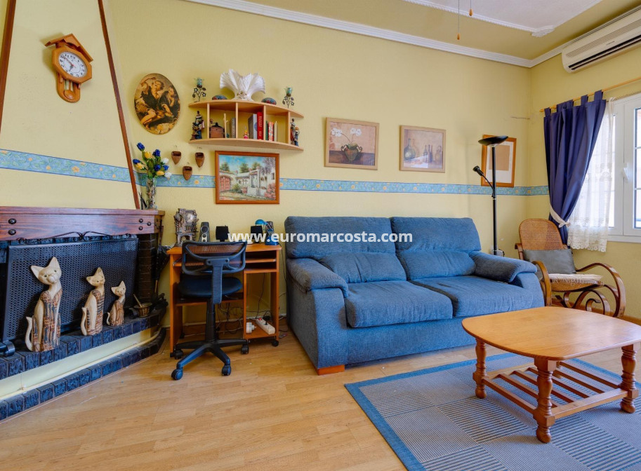 Sale - Bungalow - Torrevieja - TORREVIEJA