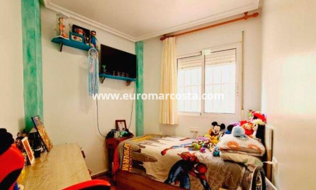 Sale - Penthouse - Torrevieja - TORREVIEJA