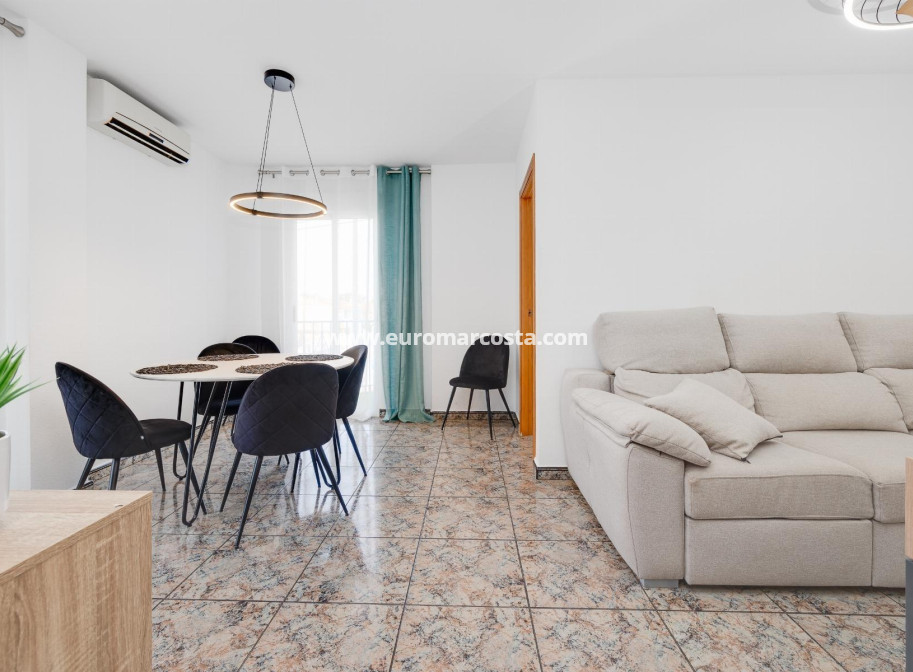 Sale - Apartment / flat - Torrevieja - TORREVIEJA