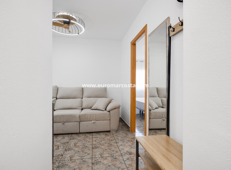 Sale - Apartment / flat - Torrevieja - TORREVIEJA