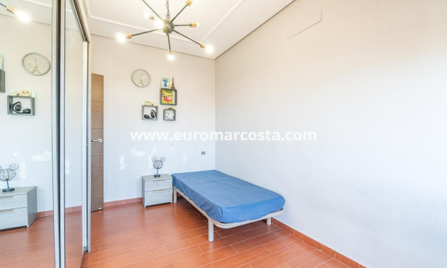 Venta - Villa - Torrevieja - TORREVIEJA