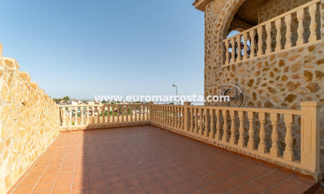 Venta - Villa - Torrevieja - TORREVIEJA