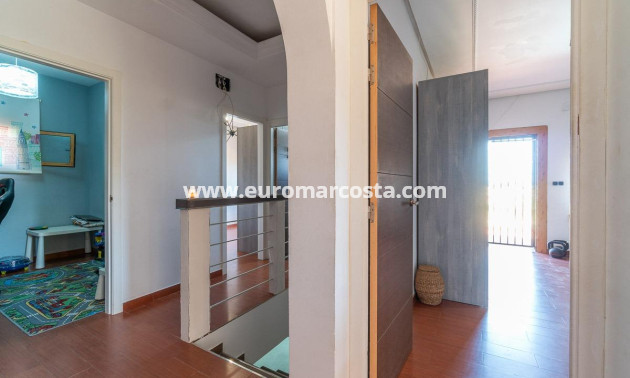 Venta - Villa - Torrevieja - TORREVIEJA