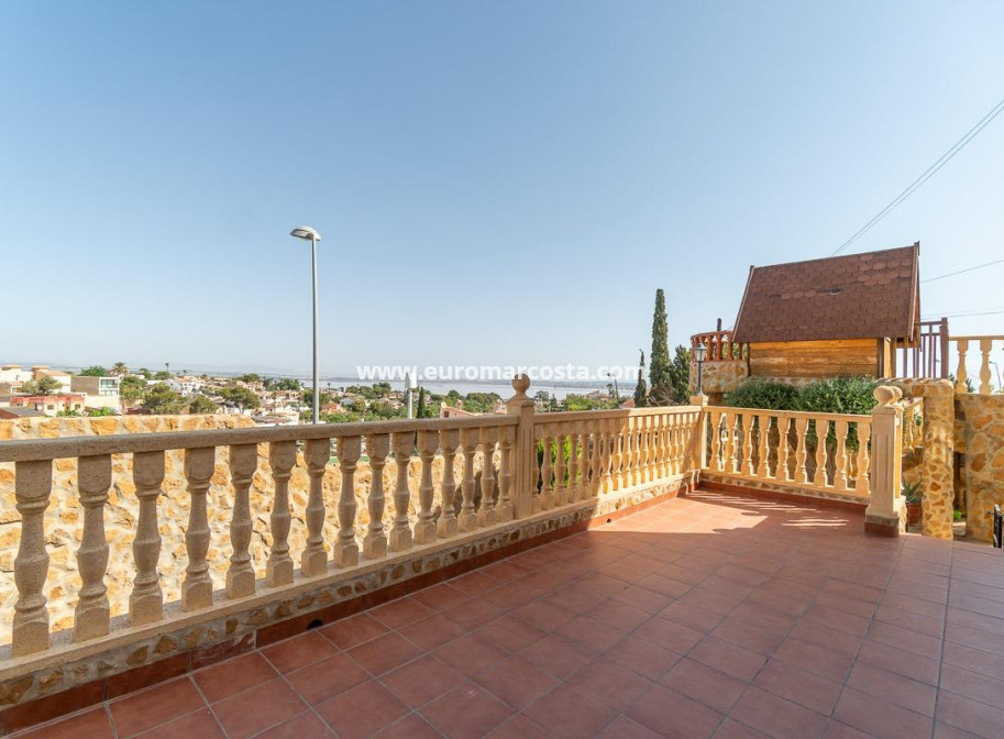 Venta - Villa - Torrevieja - TORREVIEJA