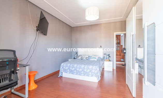 Venta - Villa - Torrevieja - TORREVIEJA