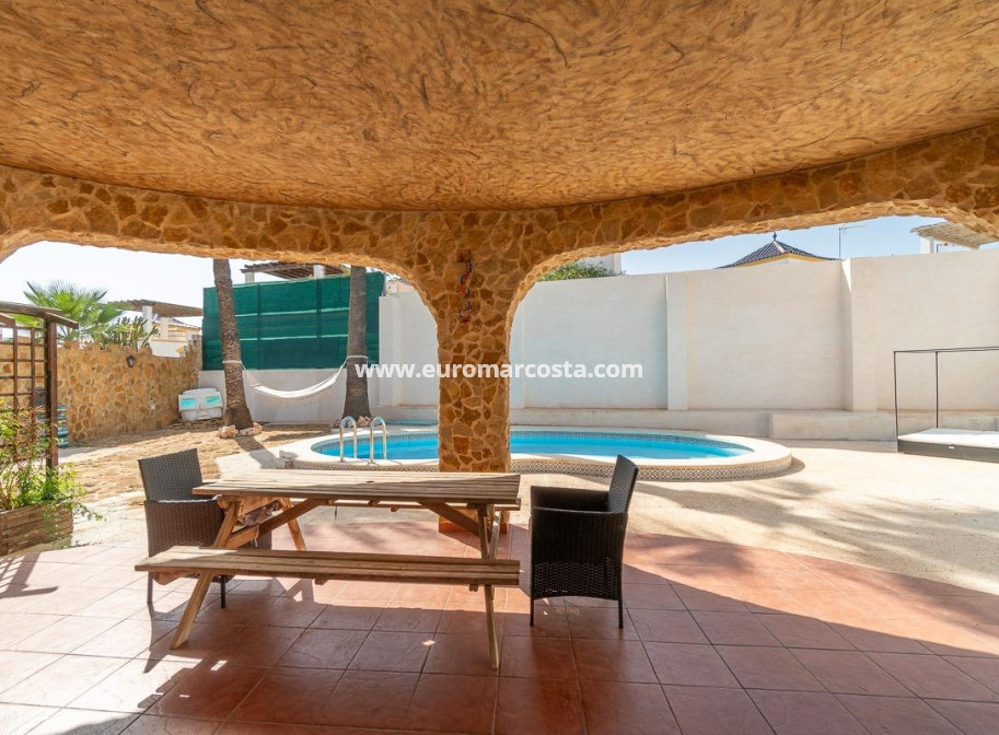 Venta - Villa - Torrevieja - TORREVIEJA