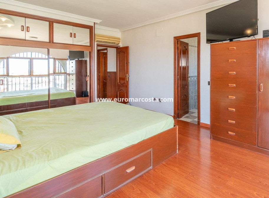 Venta - Villa - Torrevieja - TORREVIEJA