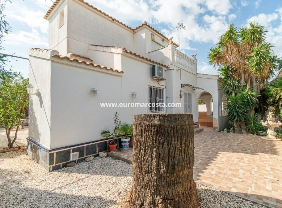 Sale - Villa - Orihuela Costa