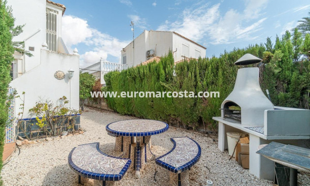 Sale - Villa - Orihuela Costa