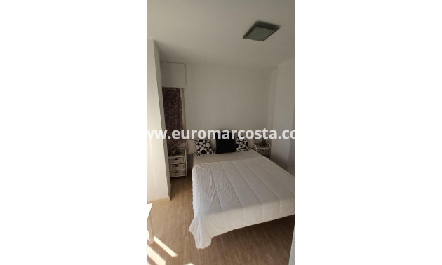 Sale - Apartment / flat - Orihuela Costa