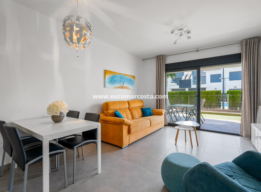 Sale - Apartment / flat - Pilar de la Horadada