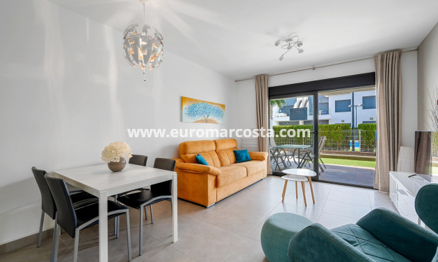 Sale - Apartment / flat - Pilar de la Horadada