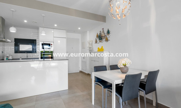 Sale - Apartment / flat - Pilar de la Horadada