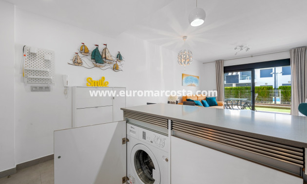 Sale - Apartment / flat - Pilar de la Horadada