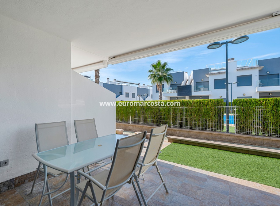 Sale - Apartment / flat - Pilar de la Horadada