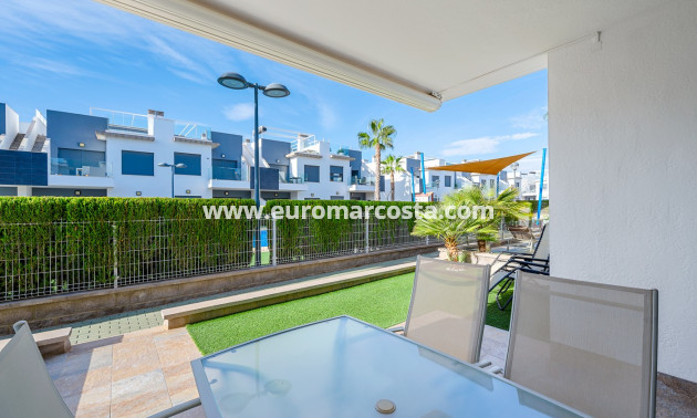 Sale - Apartment / flat - Pilar de la Horadada