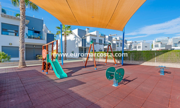 Sale - Apartment / flat - Pilar de la Horadada