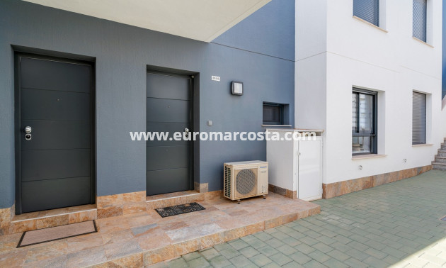 Sale - Apartment / flat - Pilar de la Horadada