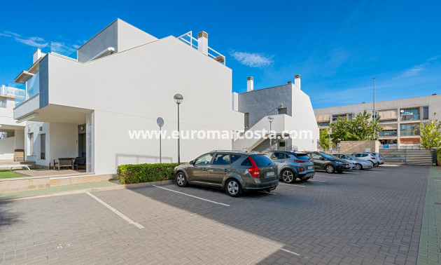 Sale - Apartment / flat - Pilar de la Horadada