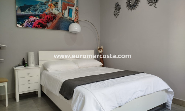 Sale - Villa - Orihuela Costa - Los Dolses