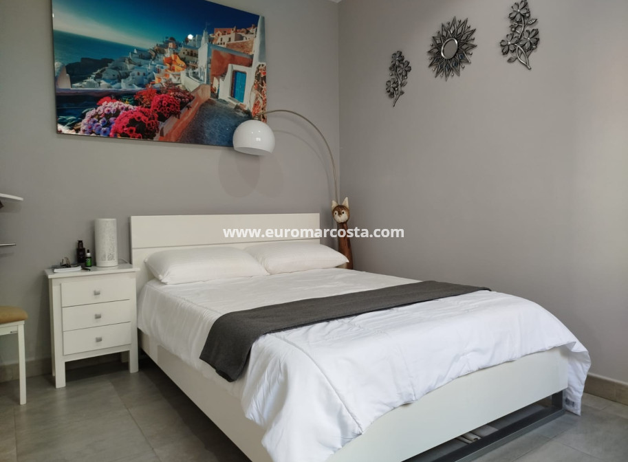 Sale - Villa - Orihuela Costa - Los Dolses