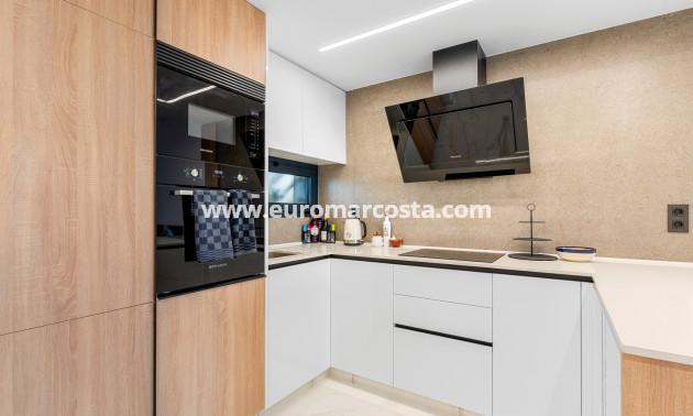 Sale - Apartment / flat - Guardamar del Segura - El Raso