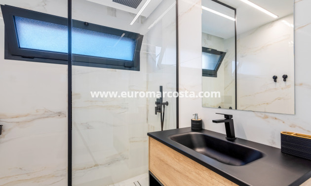 Sale - Apartment / flat - Guardamar del Segura - El Raso