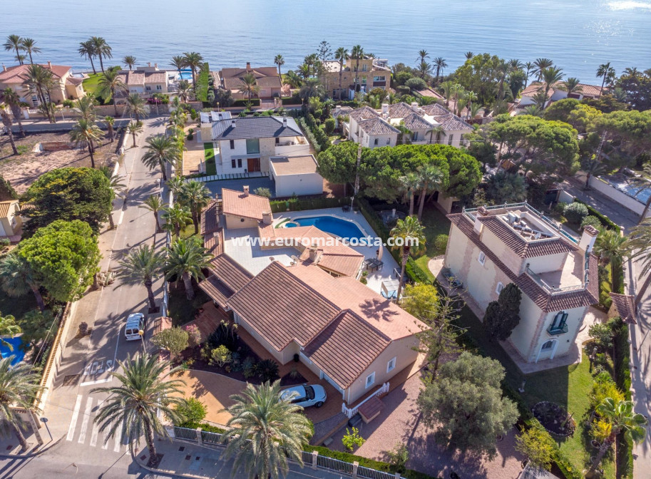 Sale - Villa - Orihuela Costa