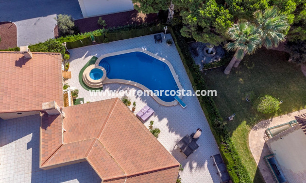 Sale - Villa - Orihuela Costa