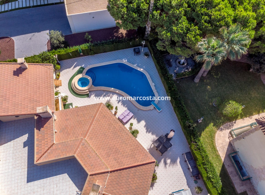 Sale - Villa - Orihuela Costa