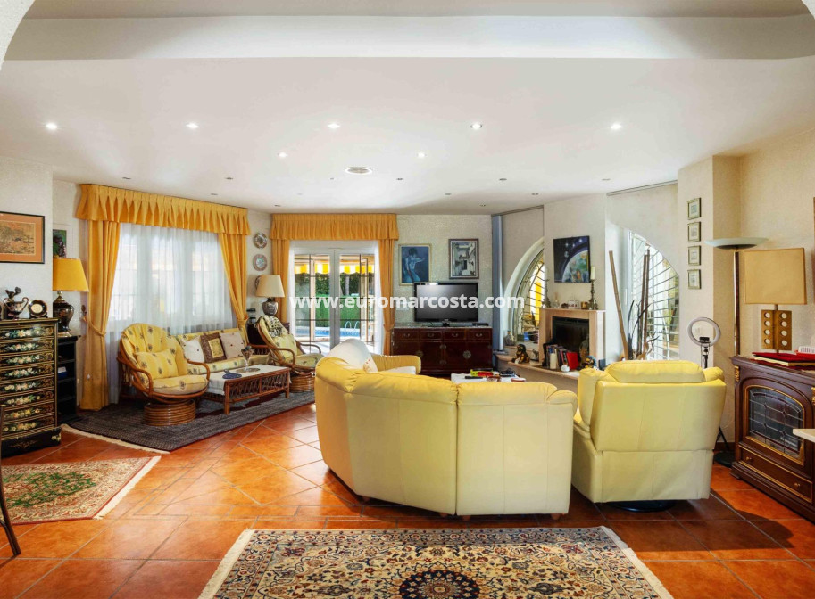 Sale - Villa - Orihuela Costa