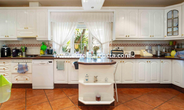 Sale - Villa - Orihuela Costa