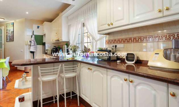 Sale - Villa - Orihuela Costa