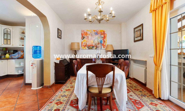 Sale - Villa - Orihuela Costa