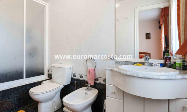 Sale - Villa - Orihuela Costa