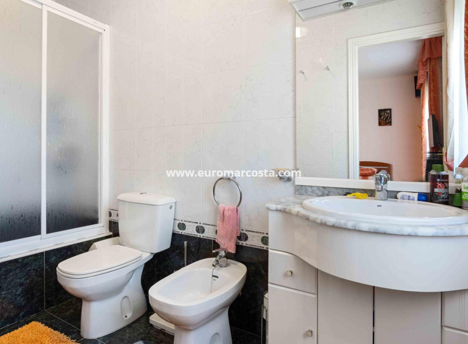 Sale - Villa - Orihuela Costa