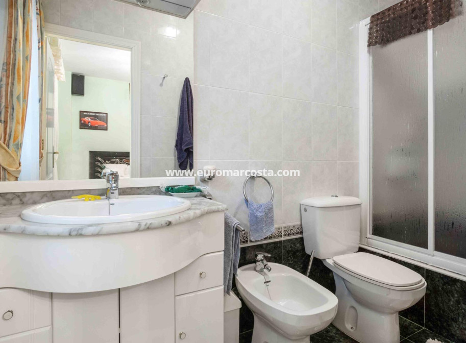 Sale - Villa - Orihuela Costa