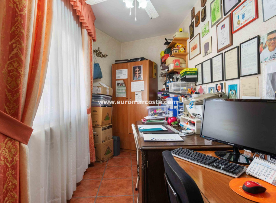 Sale - Villa - Orihuela Costa