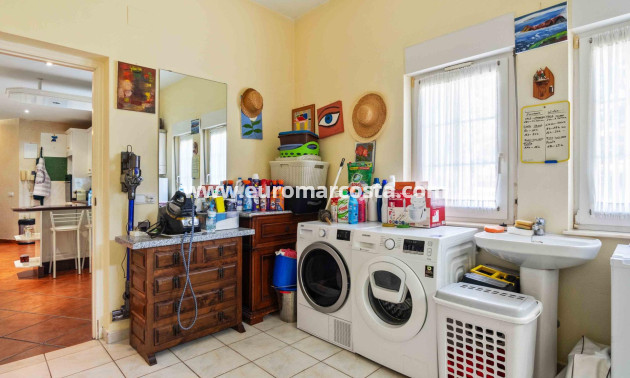 Sale - Villa - Orihuela Costa