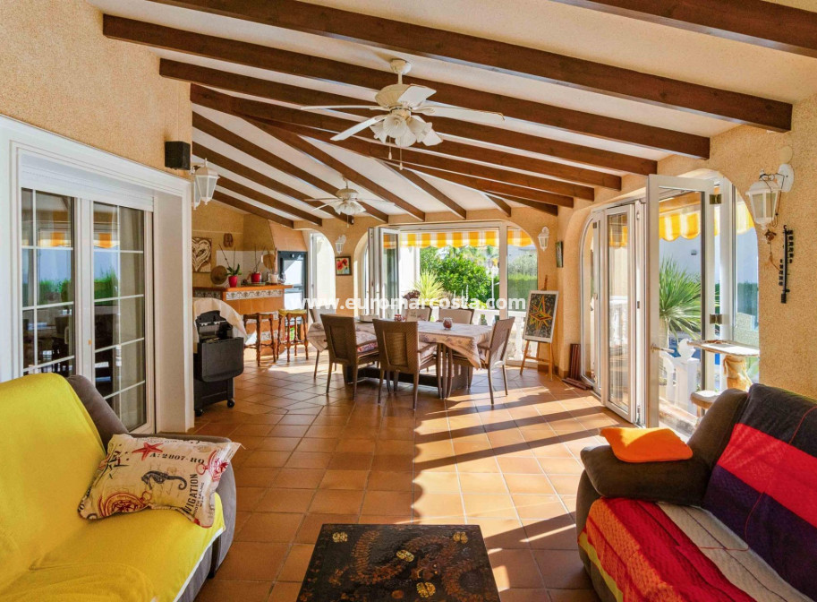Sale - Villa - Orihuela Costa